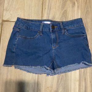 No boundaries Jean shorts (dea)